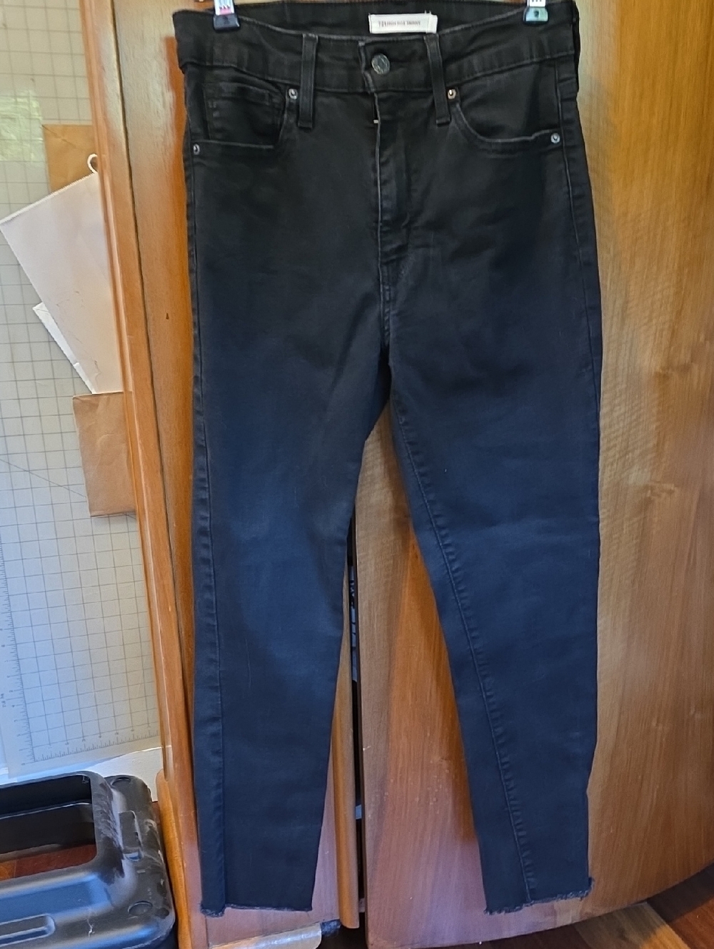 Levis 721 High Rise Skinny Black Jeans